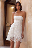 Vestido corto de recepción de boda de encaje marfil sin tirantes