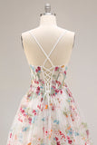 Marfil Línea A Corsé translúcido con espinas bordadas Vestido largo floral con abertura con volantes