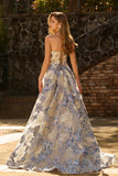 Corsé azul polvoriento sin tirantes Vestido largo de graduación de brocado floral con abertura