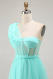 Vestido largo de baile con corsé de un hombro en una línea A verde menta con abertura