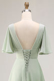 Vestido de dama de honor plisado de alta y baja línea A verde salvia con mangas cortas