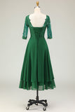 Vestido midi de la madre de la novia con apliques de línea A verde con mangas