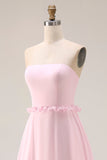 Vestido largo de dama de honor rosa rosa A Line Strapless Chiffon con abertura