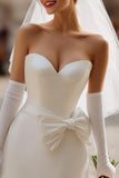 Vestido corto corto de novia Bodycon Ivory Sweetheart (sin guantes)