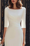 Vestido de compromiso midi con cuello de barco de sirena marfil con mangas