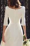 Vestido de compromiso largo con cuello de barco de satén marfil con mangas
