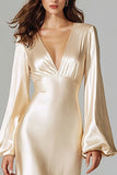 Vestido formal largo de satén de escote en V con escote en V