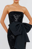 Vestido formal largo de sirena negro sin tirantes con lazos