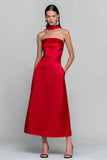 Vestido rojo sin tirantes Línea A A Largo de satén con bolsillos