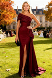 Vestido formal largo de sirena de un solo hombro burdeos con abertura