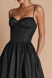 Vestido de Lazo Negro de Satén con Tirantes de Espagueti A Line