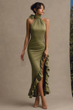 Vestido formal largo de sirena con volantes y escote alto oliva y abertura