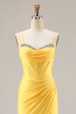 Corsé amarillo con brillante, cordón con cuentas de sirena, encaje en la espalda, vestido largo de graduación con abertura