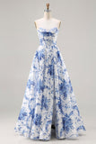 Corsé azul floral sin tirantes de línea A, cordón por la espalda y vestido largo de graduación con abertura