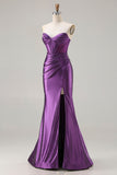 Corsé sin tirantes de sirena morado morado oscuro con cuentas y vestido largo de baile con abertura