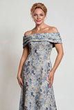 Vestido de madre de la novia, flor gris azulada sobre el hombro con línea en A, largo