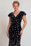 Vestido de sirena de la madre de la novia negro plateado con cuello en V brillante y lentejuelas