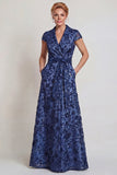 Vestido de madre de la novia largo de escote en V azul oscuro con escote en V y línea en A