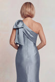 Vestido de la Madre de la Novia de Satén Gris de un solo hombro con moño