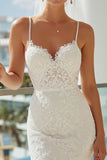 Vestido largo de novia de tirantes finos de encaje