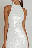 Vestido blanco de bateau de funda con lentejuelas brillantes