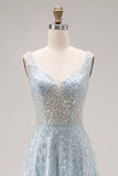 Vestido largo de graduación brillante azul claro con cuentas y lentejuelas