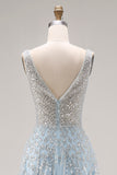 Vestido largo de graduación brillante azul claro con cuentas y lentejuelas