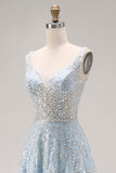 Vestido largo de graduación brillante azul claro con cuentas y lentejuelas