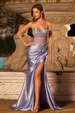 Vestido largo largo de graduación tirantes con corsé lila sirena y cuentas y abertura