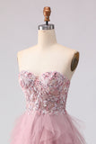 Vestido de graduación rosa sin tirantes en línea A, con cuentas y volantes, con abertura