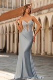 Corsé de sirena azul polvoriento, vestido largo de satén y abalorios