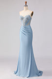 Vestido largo largo de graduación de fin de curso sirena sin tirantes azul cielo con cuentas y lentejuelas