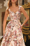 Corsé rosa con estampado floral y largo vestido de baile