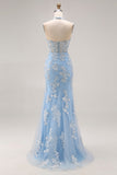 Vestido largo de graduación de fin de curso con cordié de sirena azul celeste con cuentas y abertura