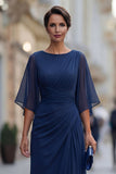 Vestido de madre de la novia de chiffon azul marino fruncido A con manga media