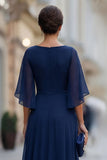 Vestido de madre de la novia de chiffon azul marino fruncido A con manga media