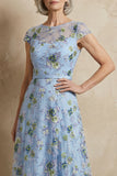 Vestido largo de Madre de la Novia bordado azul en línea A
