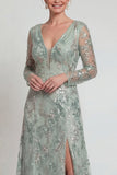 Vestido de Madre de la Novia de mangas largas de manga larga verde A Line con abertura