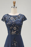 Vestido de madre de la novia azul marino brillante con escote barco