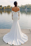 Vestido de novia de cola de sirena de satén de marfil con mangas