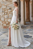 Vestido de novia bohemio de manga larga con cuentas y mangas largas con cuentas y corte brillante