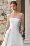 Vestido de novia bohemio de manga larga con cuentas y mangas largas con cuentas y corte brillante