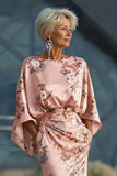 Vestido de Madre de la Novia con estampado de flores de rosa polvoriento y mangas acampanadas