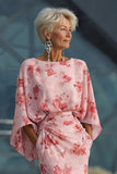 Vestido de Madre de la Novia con flores de rosa polvorienta y mangas acampanadas