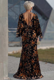 Vestido de madre de la novia con funda marrón estampado y mangas acampanadas