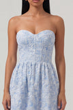 Corsé azul Jacquard Strapless Vestido Midi de línea A con volantes