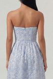Corsé azul Jacquard Strapless Vestido Midi de línea A con volantes