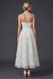 Vestido de novia largo blanco A Line sin tirantes con flores 3D