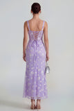 Corsé transparente lila con escote cuadrado y vestido midi floral con encaje en la espalda