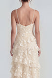 Vestido largo floral lila Shearh con tirantes finos y volantes